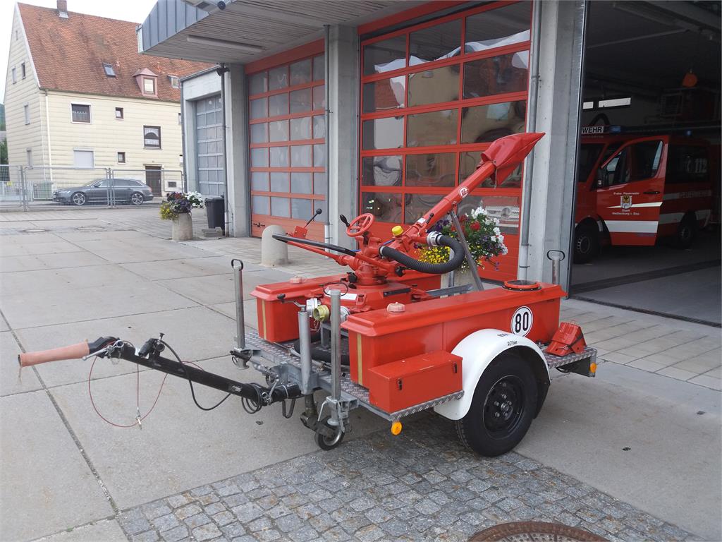 Komunalversteigerung - Feuerwehr Wasserwerfer Anhänger ALBACH  SWA 16 S